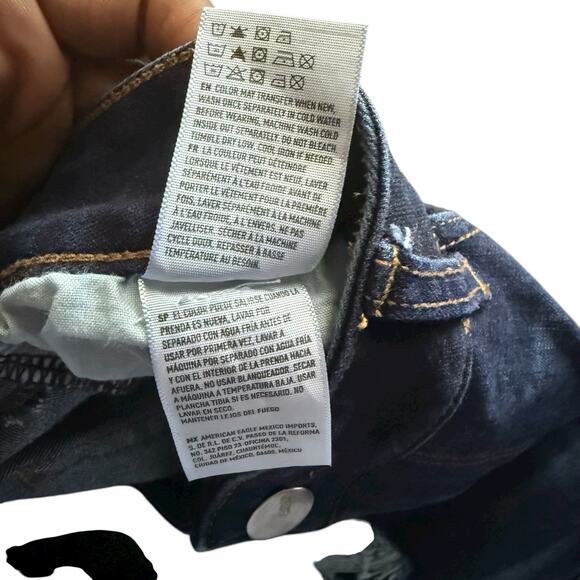 American Eagle Outfitters 360° Super Stretch Cut Off Distressed Shorts Size 14 - Picture 4 of 8